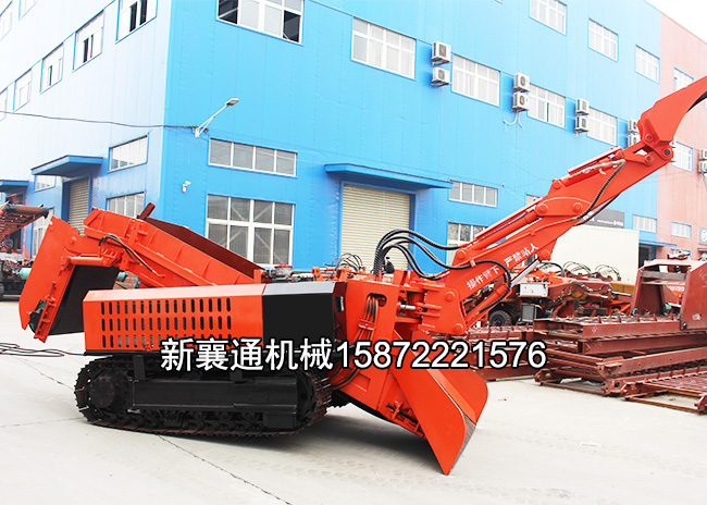 http://qzhfled.com/upload/80履帶皮帶折尾扒渣機.jpg